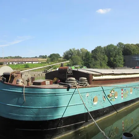 Botel Canal Boat The Flow - 6 Beds - 2 Bedrooms